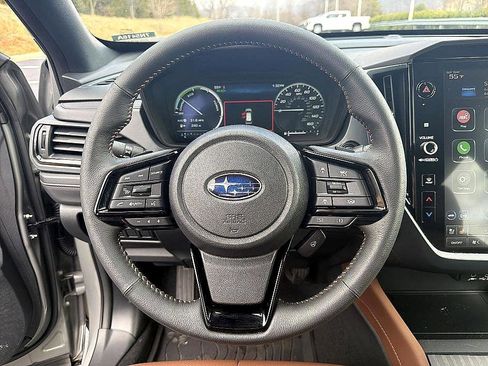 Used 2025 Subaru Forester Touring w/ Touring Package image 14