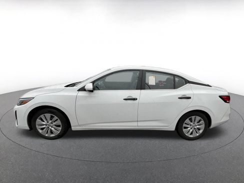 Used 2025 Nissan Sentra S FWD image 4