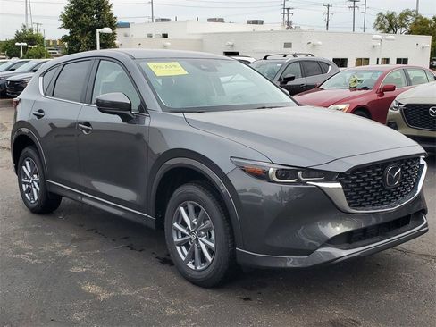 New 2025 MAZDA CX-5 AWD 2.5 S w/ Select Package image 4