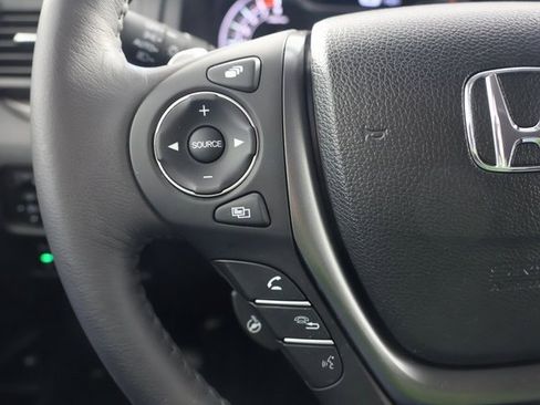 Used 2023 Honda Ridgeline RTL-E image 11