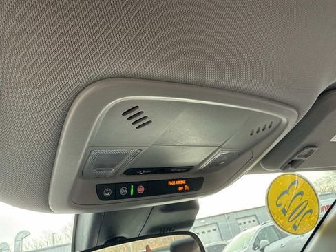 Used 2023 Chevrolet Malibu LT image 31