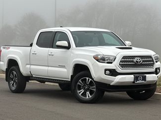 Used 2016 Toyota Tacoma TRD Sport video 1