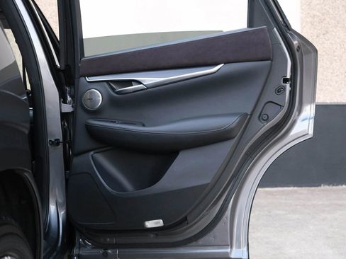 Used 2022 INFINITI QX50 Sensory image 29