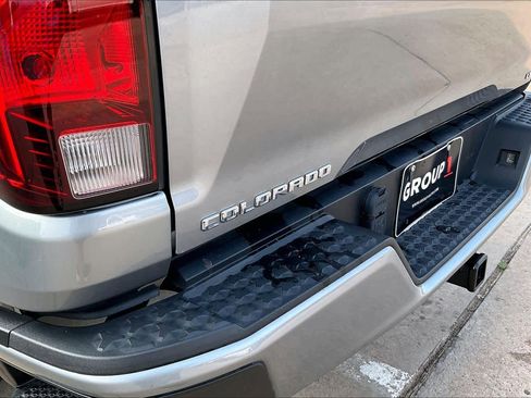 Certified 2024 Chevrolet Colorado LT w/ LT Convenience Package II AWD/4WD image 29