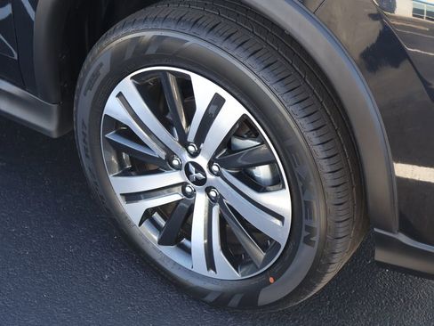 Used 2026 Mitsubishi Outlander Sport ES image 5