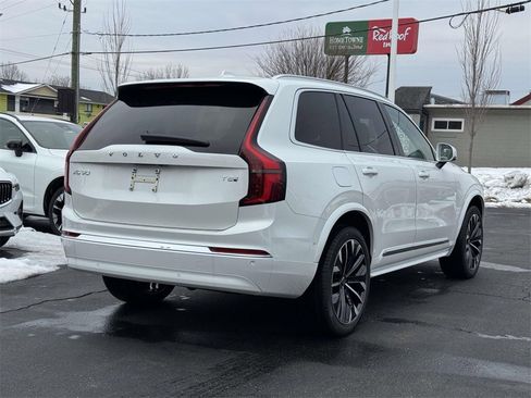 New 2026 Volvo XC90 T8 Ultra w/ Protection Package Premier image 21