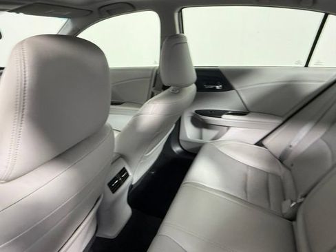 Used 2015 Honda Accord EX-L image 37