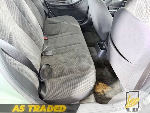 Used 2005 Chrysler Sebring Sedan FWD image 16