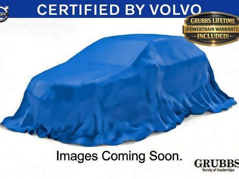 Used 2025 Volvo XC40 B5 Plus AWD/4WD image 1