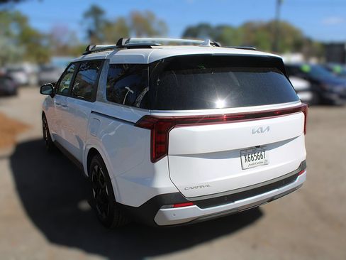 New 2026 Kia Carnival EX FWD image 15