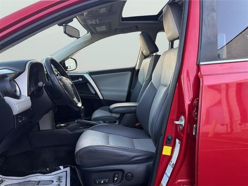 Used 2014 Toyota RAV4 Limited AWD/4WD image 10