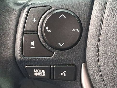 Used 2017 Toyota RAV4 Limited AWD/4WD image 22