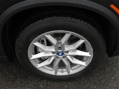 Used 2022 BMW X5 xDrive45e image 10