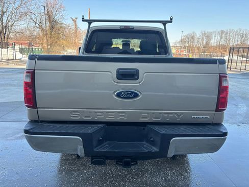 Used 2014 Ford F250 XLT w/ XLT Interior Package image 6