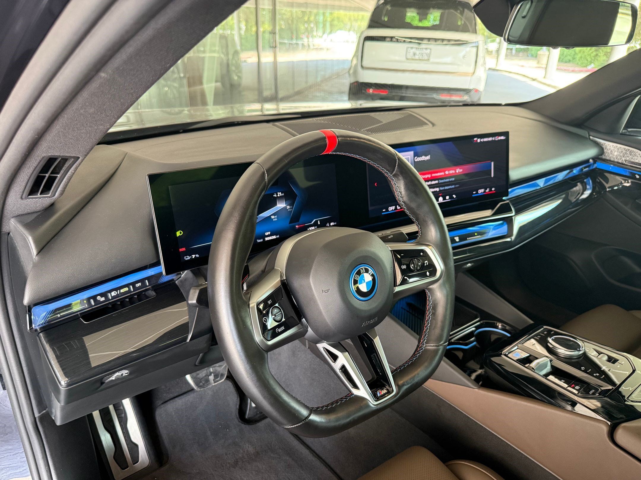Used 2024 BMW i5 M60 AWD/4WD image 3