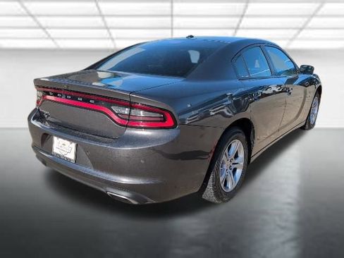 Used 2022 Dodge Charger SXT image 28