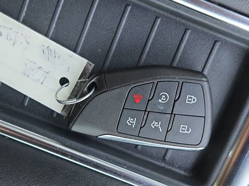 Used 2021 GMC Yukon Denali image 36