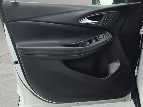 Used 2022 Buick Encore GX Preferred w/ Cold Weather Comfort Package image 11