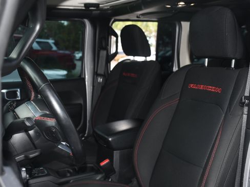 Used 2021 Jeep Wrangler Unlimited Rubicon image 10