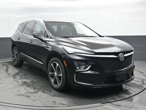 Used 2022 Buick Enclave Essence w/ Experience Buick Package image 5