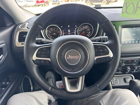 Used 2018 Jeep Compass Sport w/ Tech Group FWD image 23