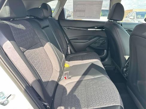New 2026 Kia Seltos S FWD image 12
