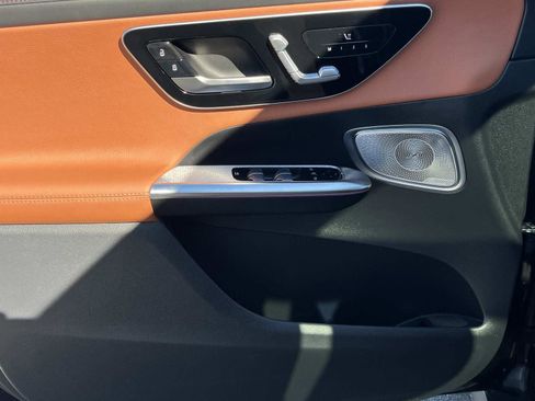 Certified 2023 Mercedes-Benz GLC 300 4MATIC image 17