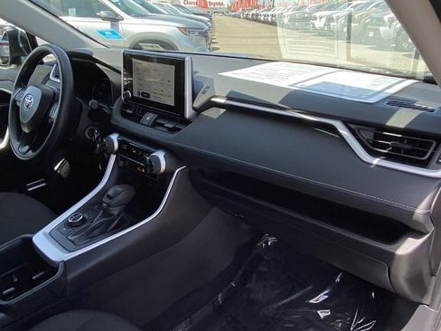 Certified 2025 Toyota RAV4 LE image 21