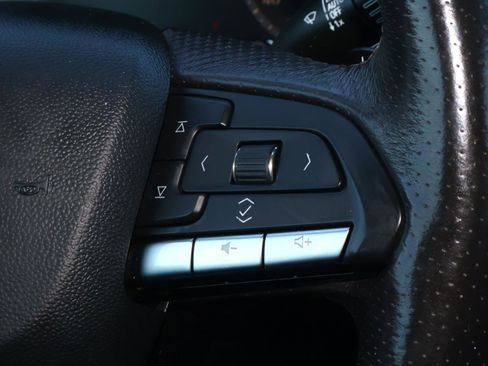 Certified 2022 Cadillac XT4 Sport w/ Safety Alert Package image 27