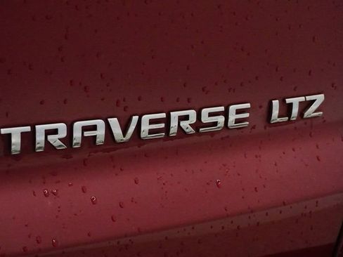 Used 2009 Chevrolet Traverse LTZ image 14