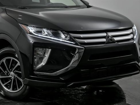 Used 2020 Mitsubishi Eclipse Cross ES image 2