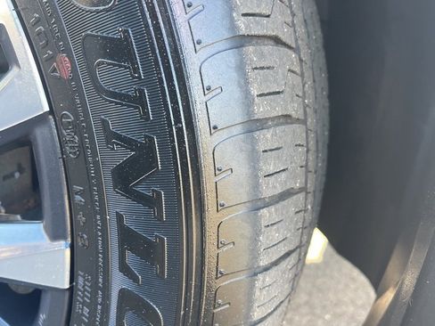 Used 2024 Nissan Rogue Platinum w/ Platinum Premium Package image 35