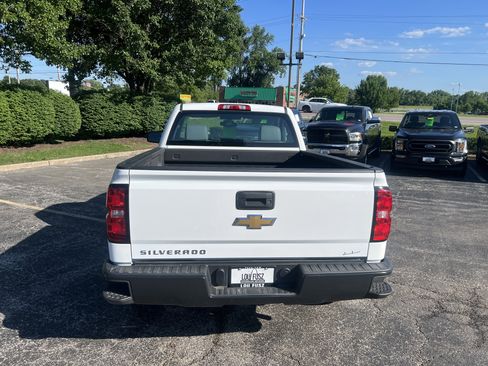 Used 2017 Chevrolet Silverado 1500 W/T RWD image 6