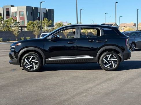 New 2026 Nissan Kicks SV w/ SV Premium Package FWD image 2