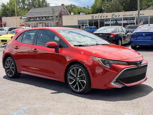 Used 2019 Toyota Corolla XSE FWD image 3