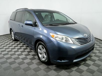 Used 2016 Toyota Sienna LE