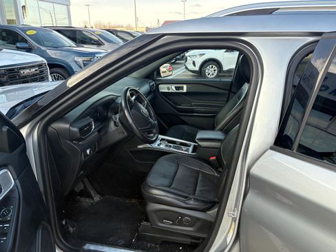 Used 2020 Ford Explorer Limited image 10