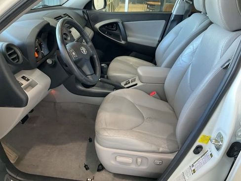 Used 2012 Toyota RAV4 Limited w/ Navigation Value Pkg image 4