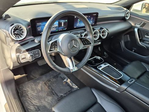 Used 2025 Mercedes-Benz CLA 250 image 12
