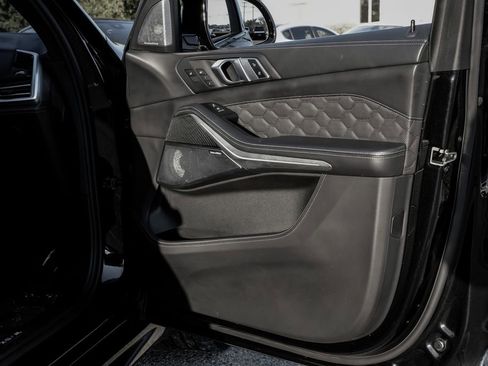 Used 2020 BMW X5 M Competition w/ Executive Package image 41