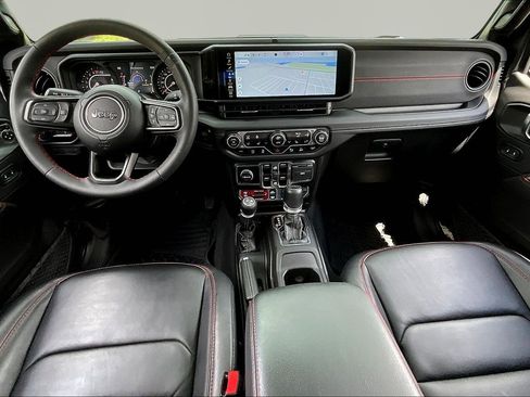 Used 2024 Jeep Gladiator Rubicon AWD/4WD image 7