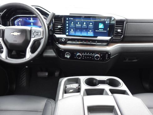 Used 2023 Chevrolet Silverado 1500 LT image 39
