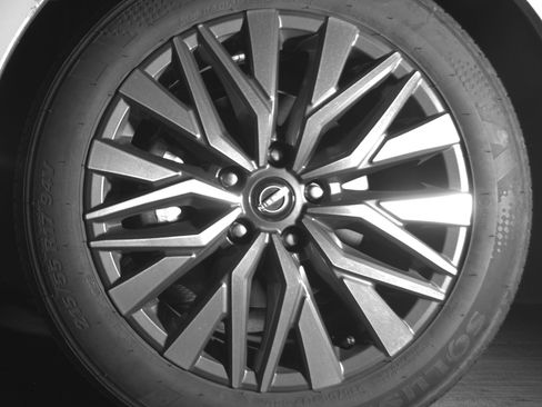 Used 2025 Nissan Altima 2.5 SV FWD image 12