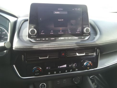 Used 2022 Nissan Rogue SV image 19