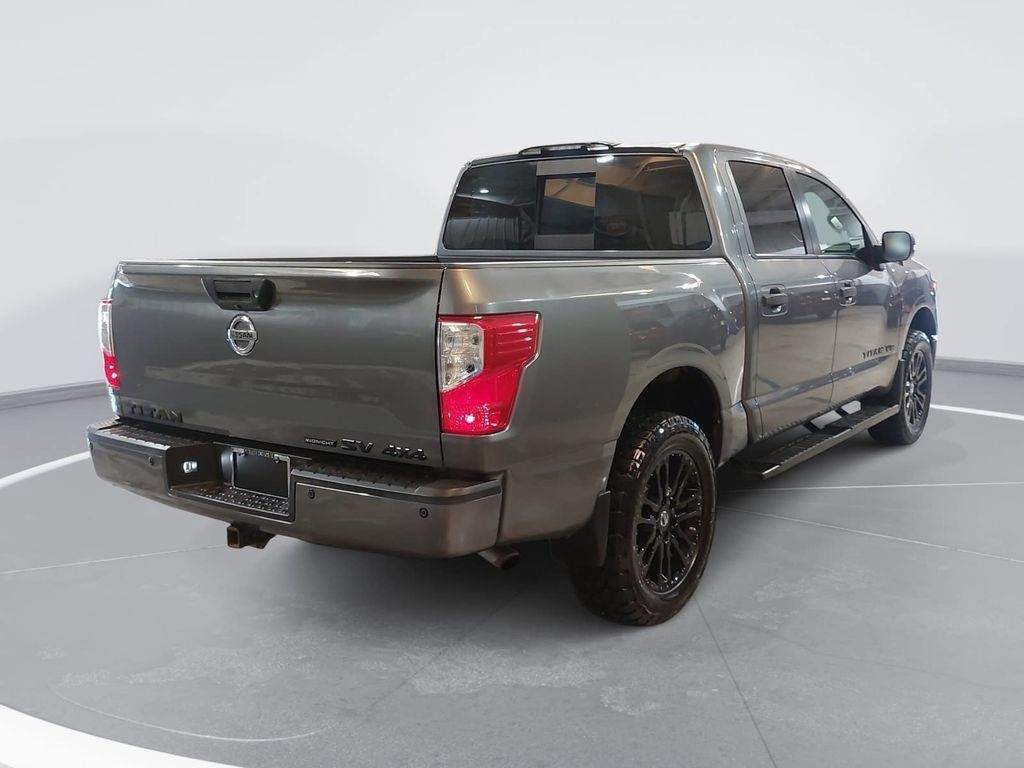 Used 2018 Nissan Titan SV w/ SV Convenience Package AWD/4WD image 5