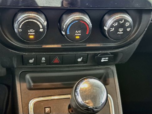 Used 2014 Jeep Compass Sport w/ Power Value Group FWD image 19