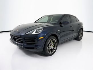 Used 2023 Porsche Cayenne Platinum Edition video 1