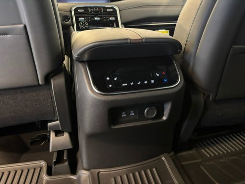 New 2026 Nissan Armada Platinum AWD/4WD image 19