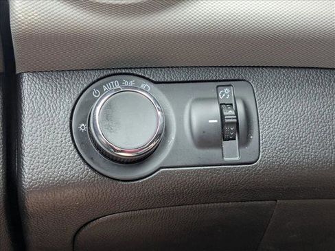 Used 2020 Chevrolet Sonic LT image 10