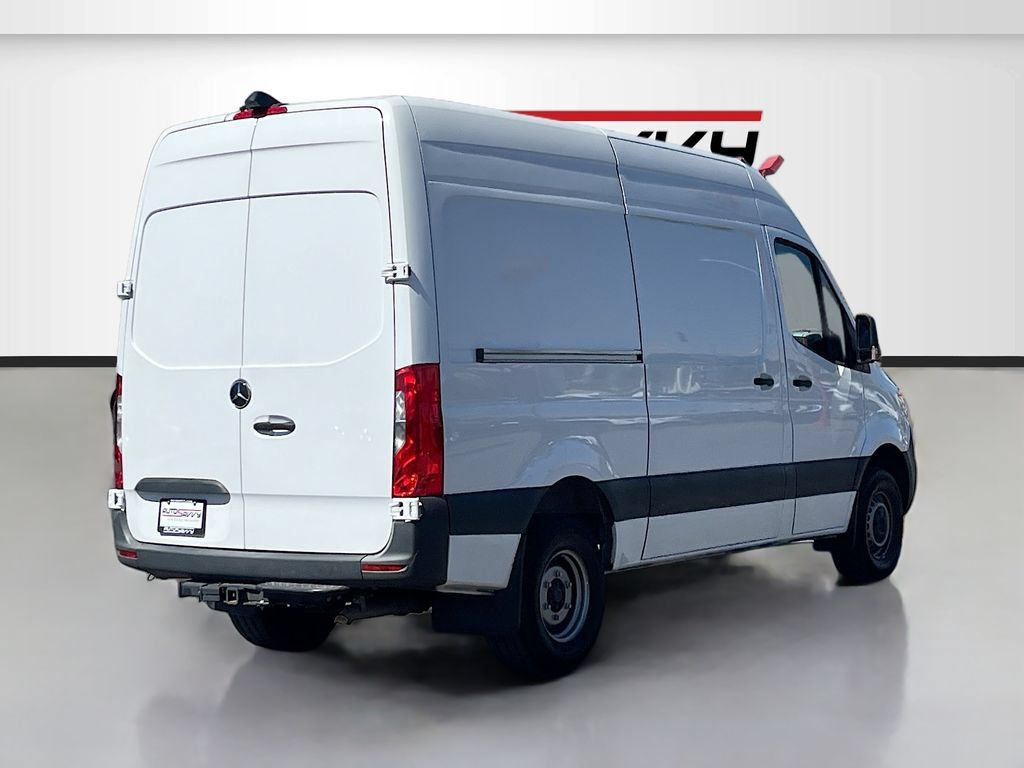 Used 2024 Mercedes-Benz Sprinter 3500 image 7